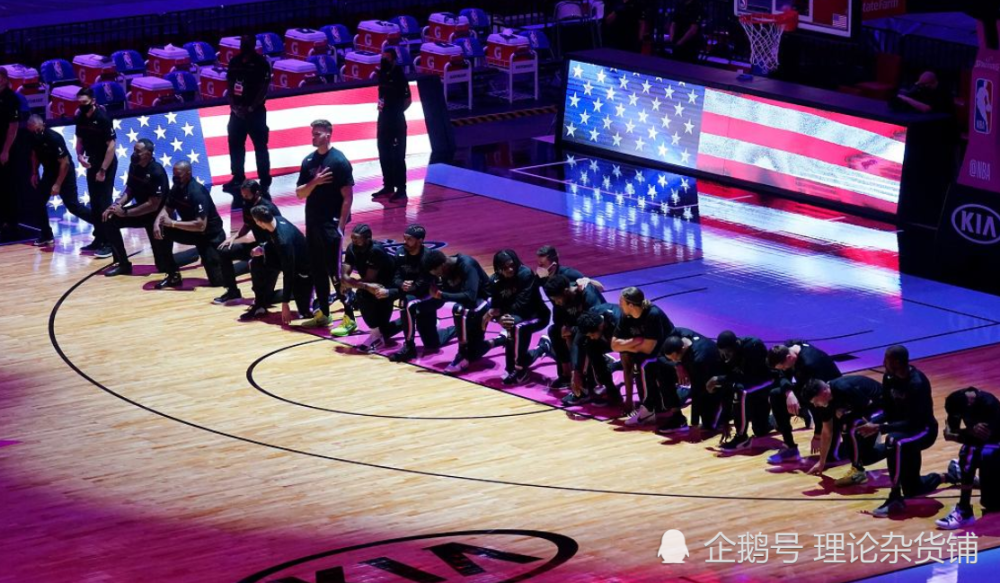  科隆主场灯光故障，比赛中断十分钟  